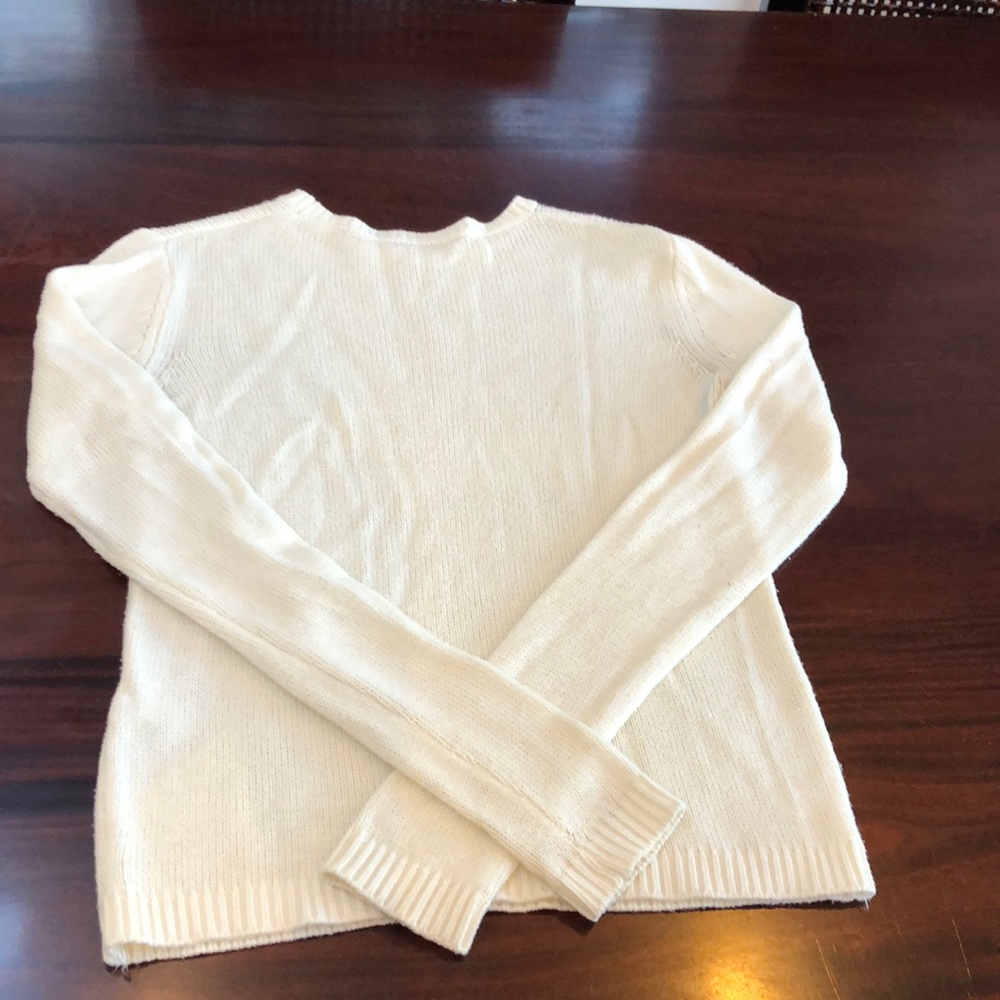 White brandy Melville sweater